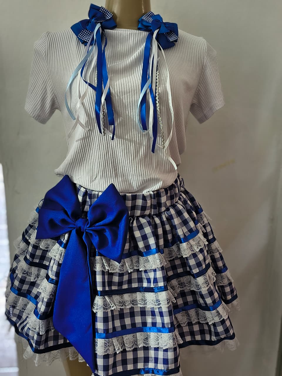 Saia Xadrez Azul e Branco com Laço